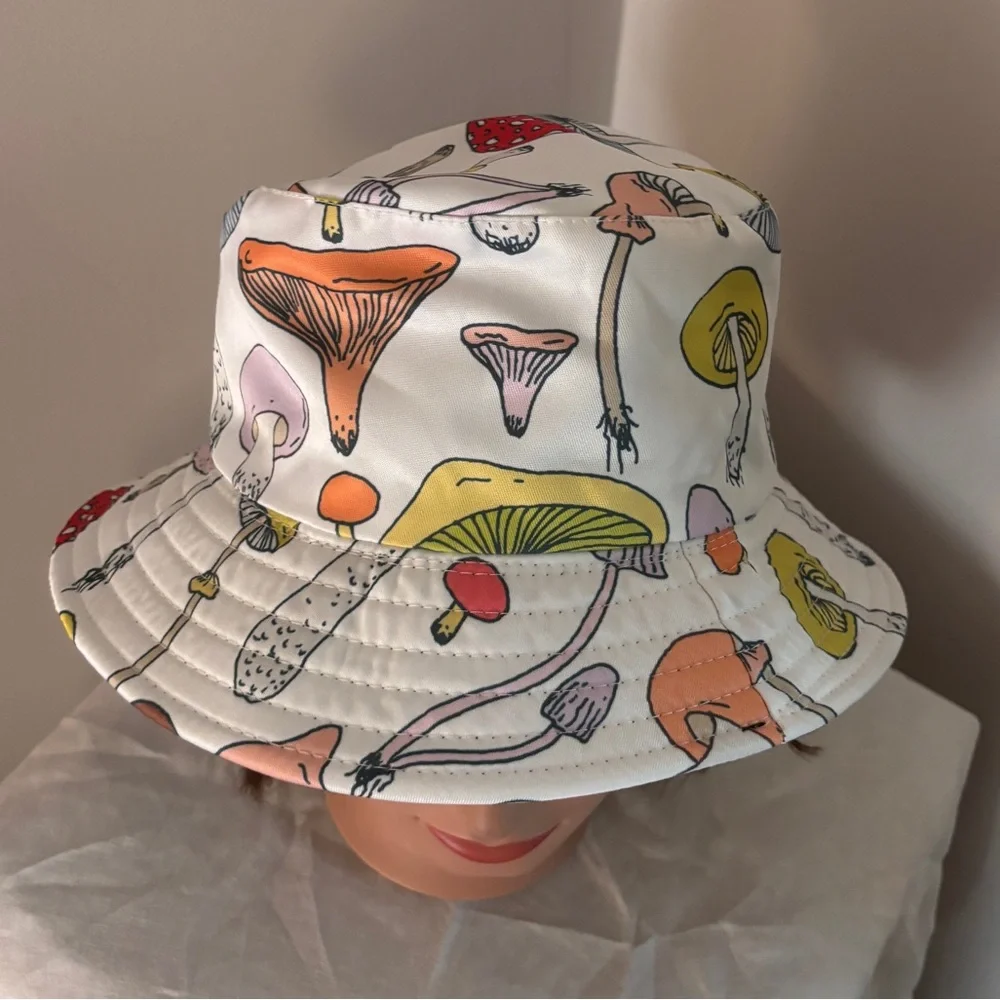 Mushroom Bucket Hat ( small rim ) One size